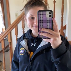 Meet your Posher, Amelia